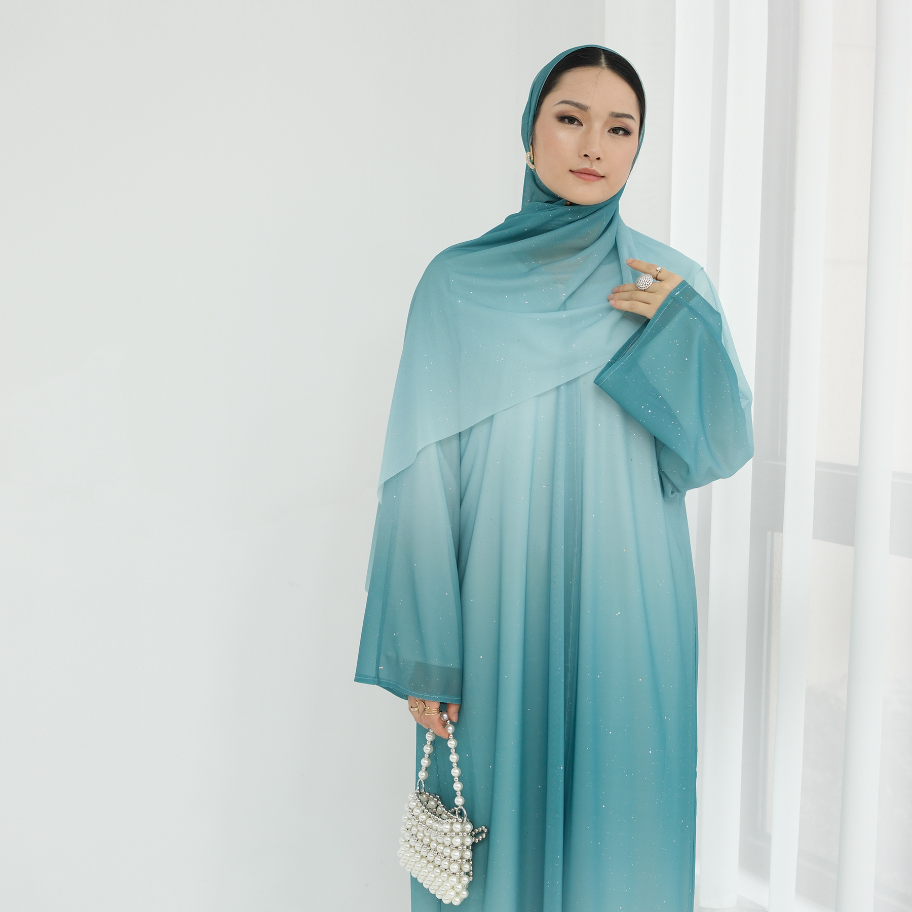 ชุดกิโมโนไล่เฉดสีสำหรับเทศกาลอ - Embroidery Kebaya บทวิจารณ์และราคา