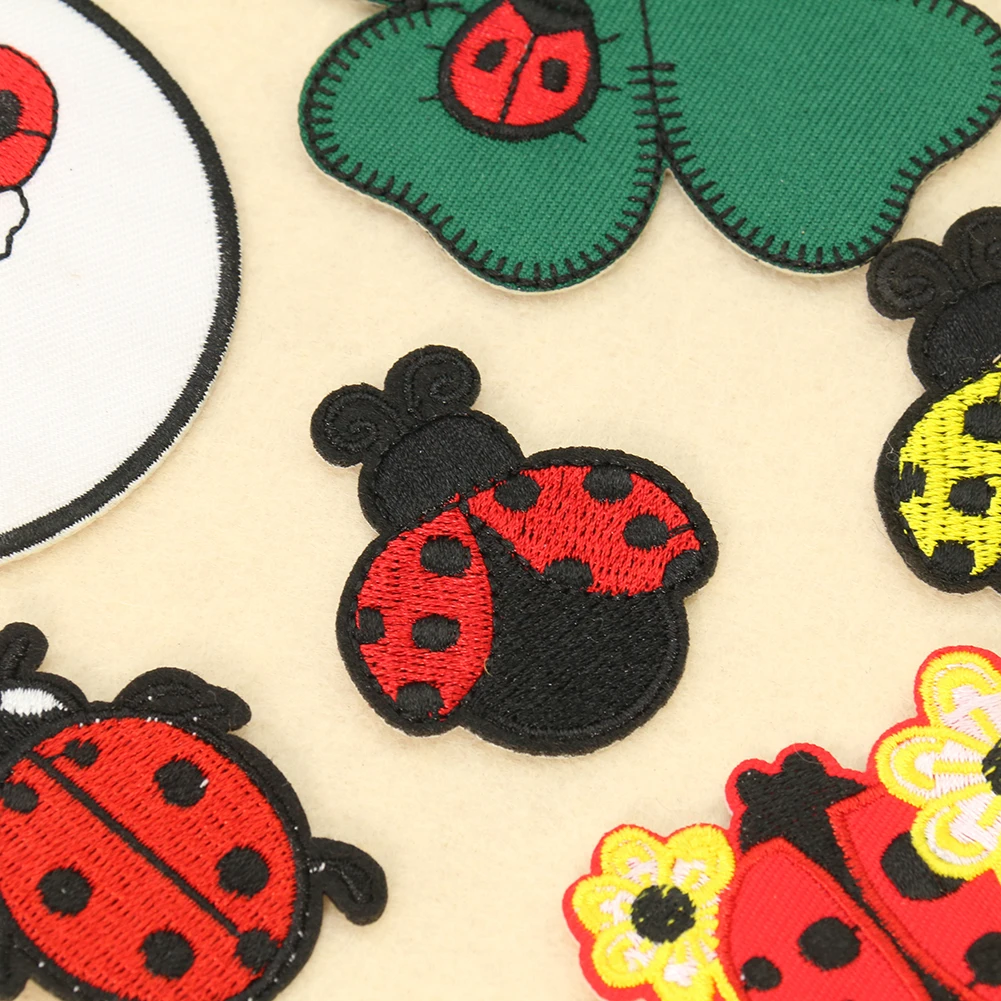 2ชิ้นการ์ตูนรูปเต่าทองสี่แฉกปั - Embroidery Lady Bug บทวิจารณ์และราคา